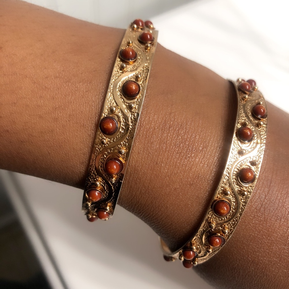 Bangles/Bracelets - Picture 2 of 4